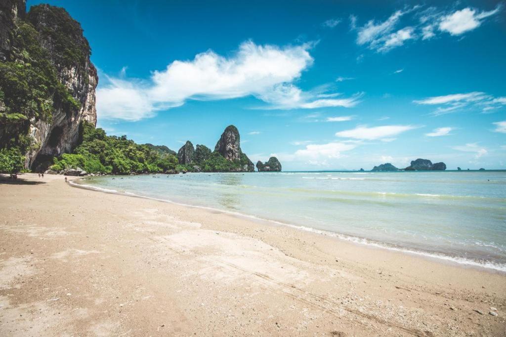 Oyo 681 Paradise Hotel Ao Nang Dış mekan fotoğraf