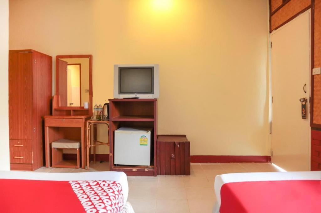Oyo 681 Paradise Hotel Ao Nang Dış mekan fotoğraf