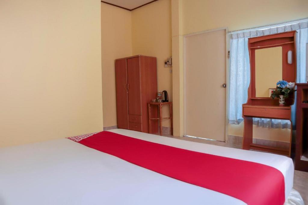Oyo 681 Paradise Hotel Ao Nang Dış mekan fotoğraf